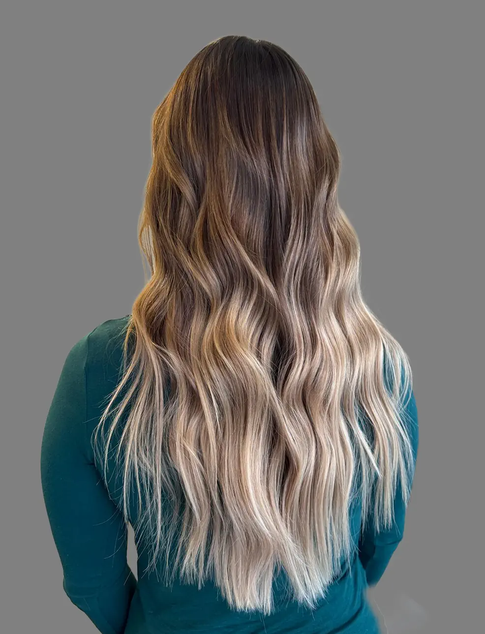 Blonde, gelockte Haare